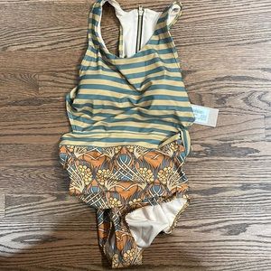 NWT Albion Fit The Dorothy one-piece swimsuit, size Medium.